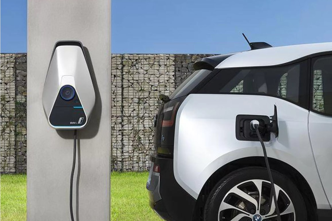 حار بيع Dc Ev محطة شحن Chademo Ccs 60kW شاحن سيارة كهربائي Ocpp Ev Dc شاحن سريع مع جهد إخراج 1000 فولت